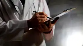 Japonya'da Yapay Zeka Doktor Sınavını Geçti!