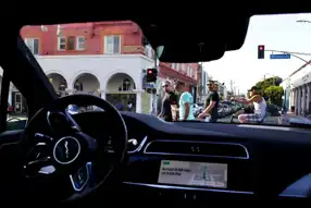 Sürücüsüz Waymo Taksi, Hırsıza Direndi!