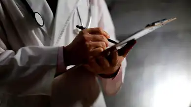 Japonya'da Yapay Zeka Doktor Sınavını Geçti!